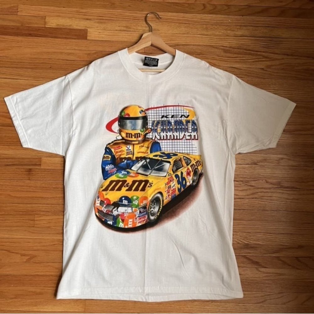VINTAGE NASCAR M&M CARTOON KEN SCHRADER WHITE T SHIRT SIZE LARGE 90S Y2K HYPE